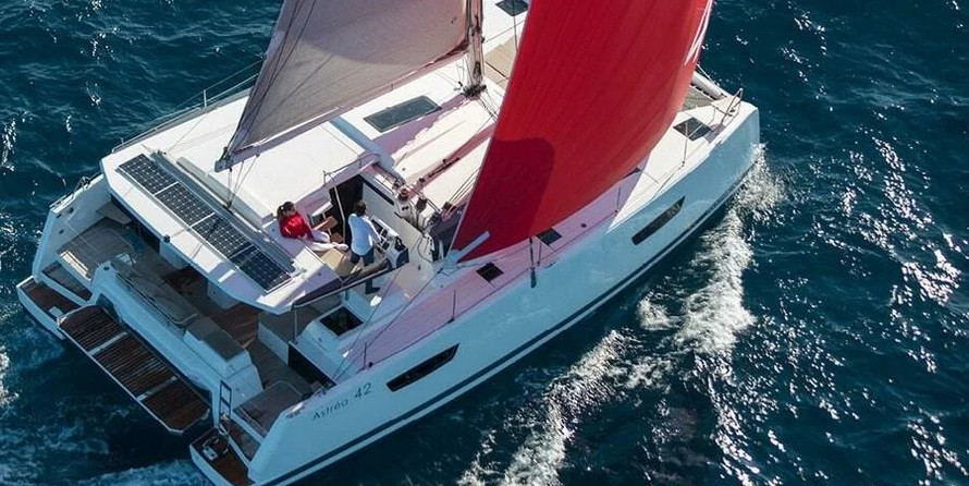 Fountaine Pajot Astrea 42