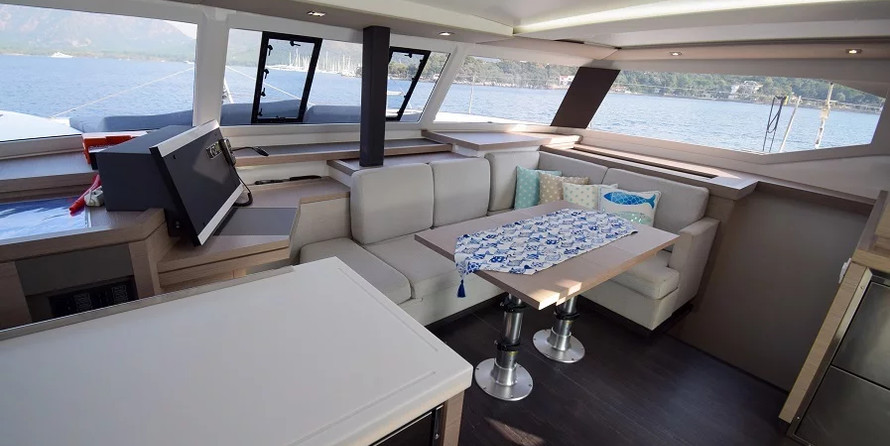 Fountaine Pajot Astrea 42