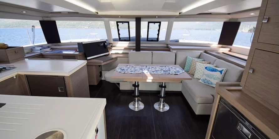 Fountaine Pajot Astrea 42