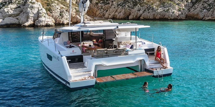 Fountaine Pajot Astrea 42