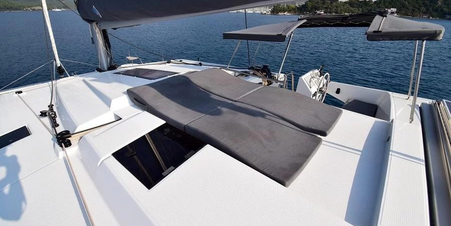 Fountaine Pajot Astrea 42