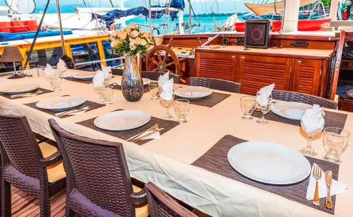 Princess V50 (1998-2005)