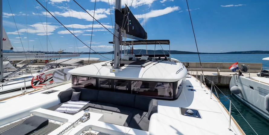 Lagoon 450