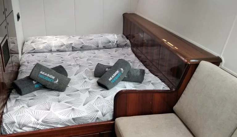 Fountaine Pajot Marquise 56