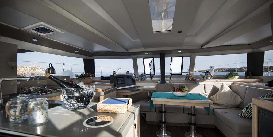 Fountaine Pajot Saona 47