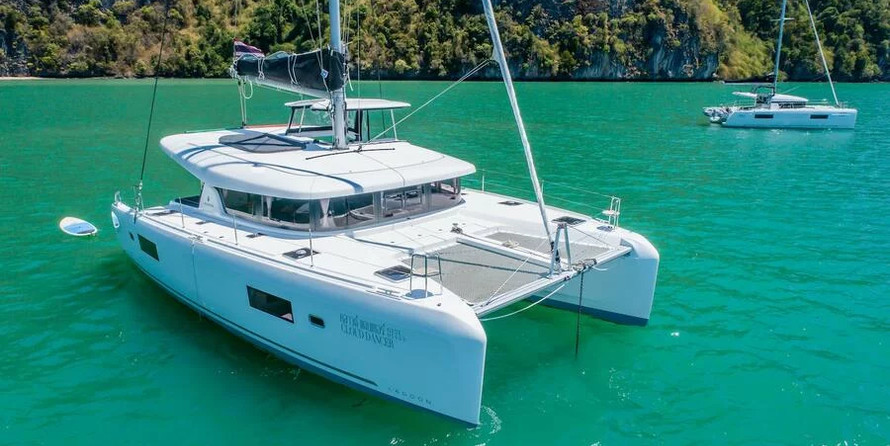 Lagoon 42