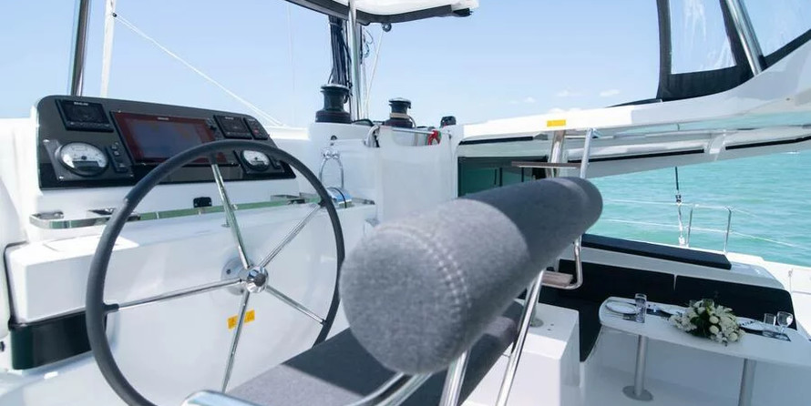 Lagoon 42