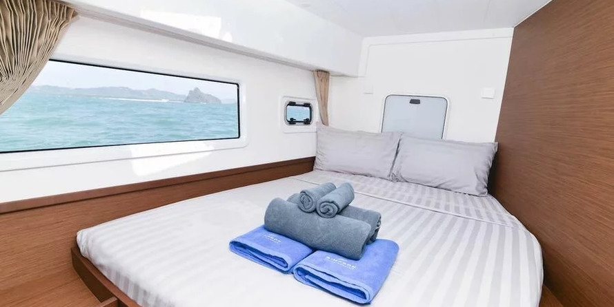 Lagoon 42