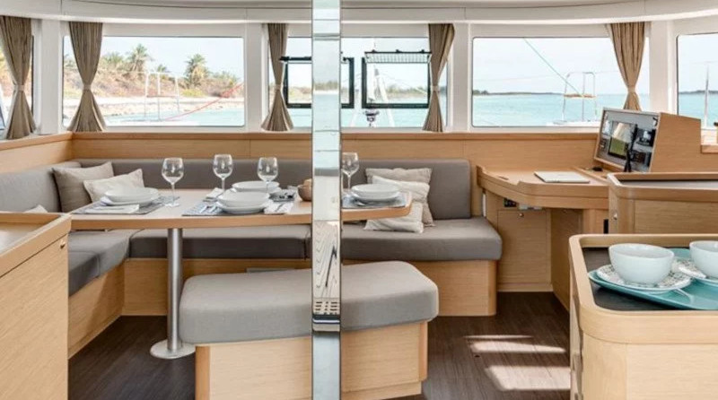 Lagoon 42