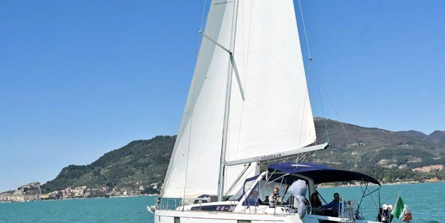 Oceanis 48