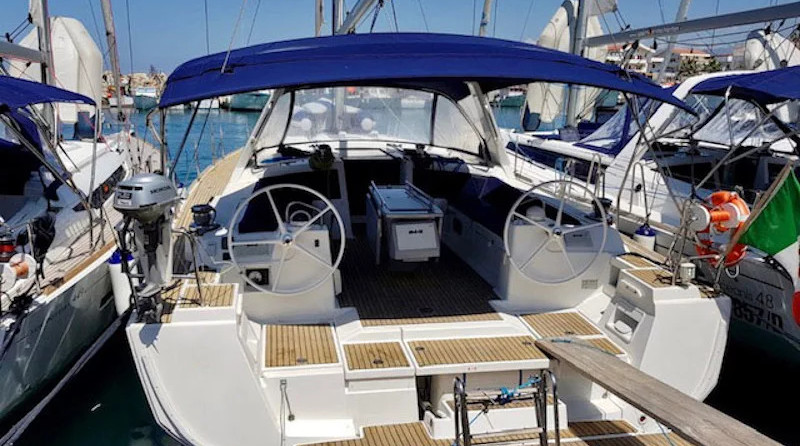 Oceanis 48