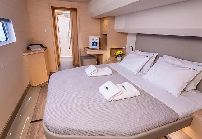 Fountaine Pajot MY 44