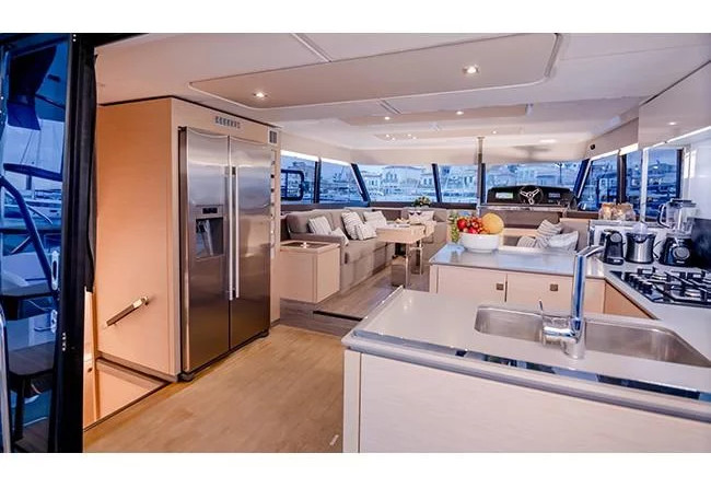 Fountaine Pajot MY 44