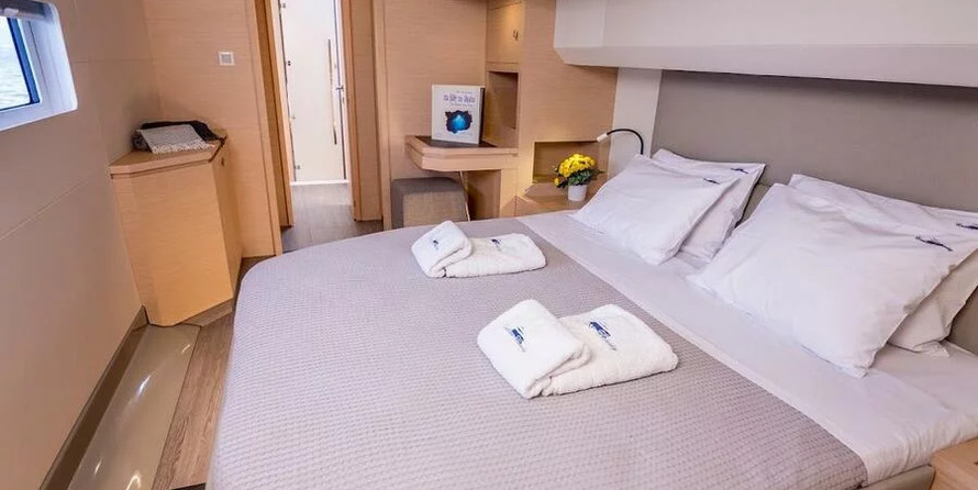 Fountaine Pajot MY 44