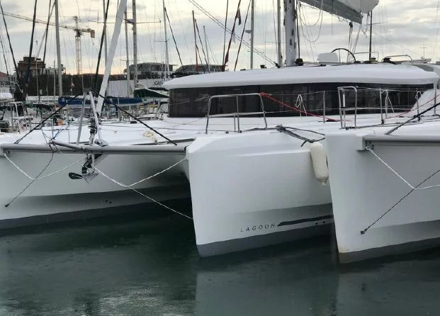 Lagoon 46 - Premium A/C