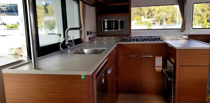 Lagoon 46 - Premium A/C