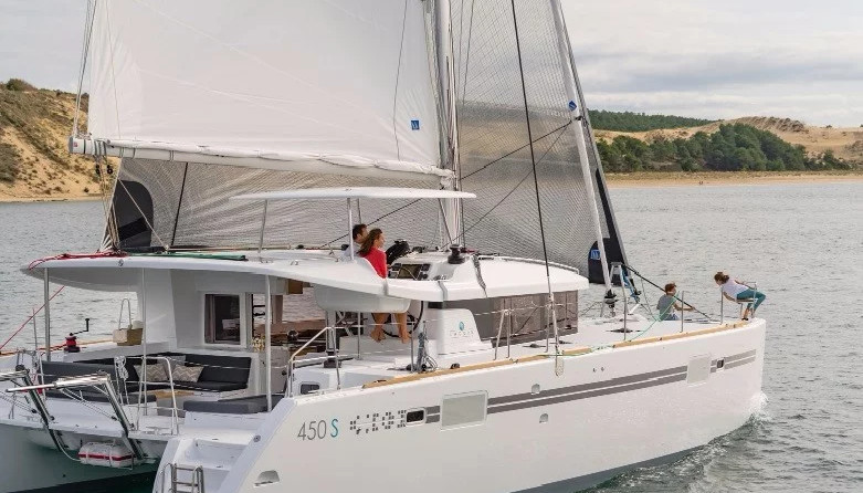 Lagoon 450 S