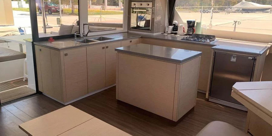 Fountaine Pajot Saba 50