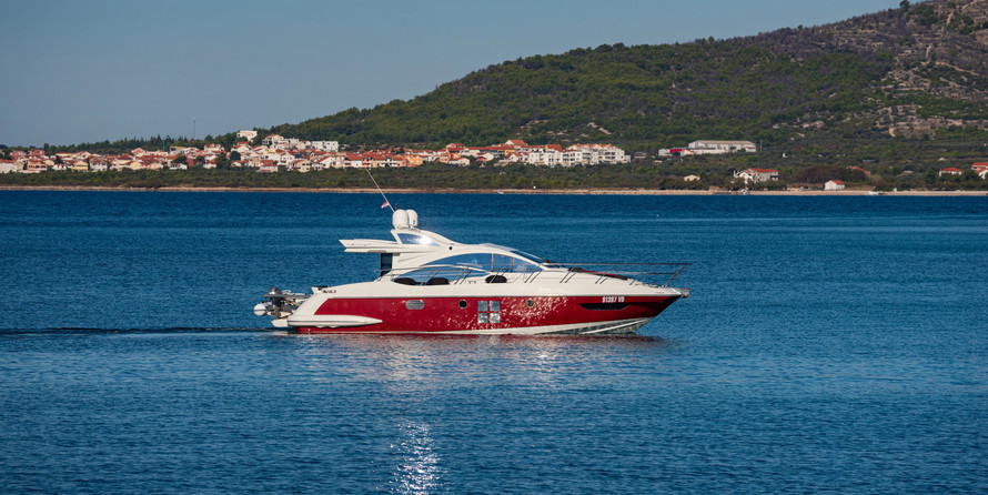 Azimut 43