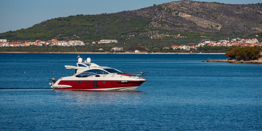 Azimut 43
