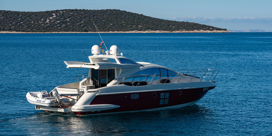 Azimut 43