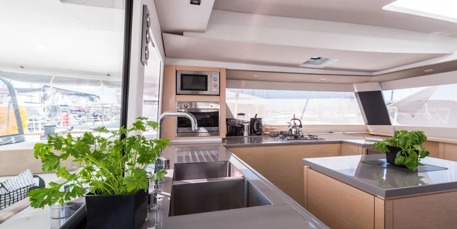 Fountaine Pajot Saba 50