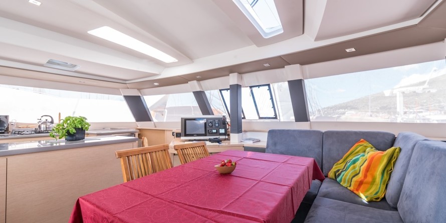 Fountaine Pajot Saba 50
