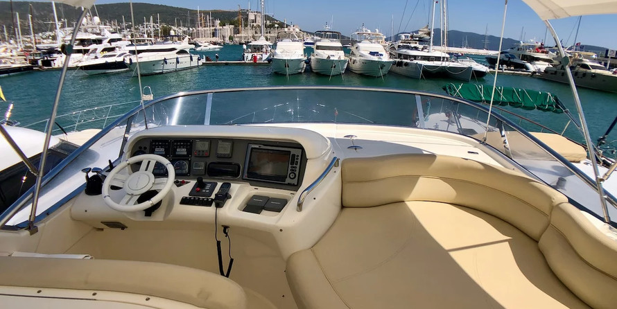 Azimut 55