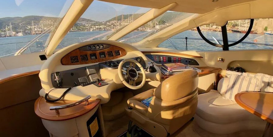 Azimut 55
