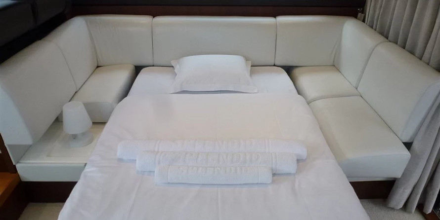 Fairline 42 Squadron