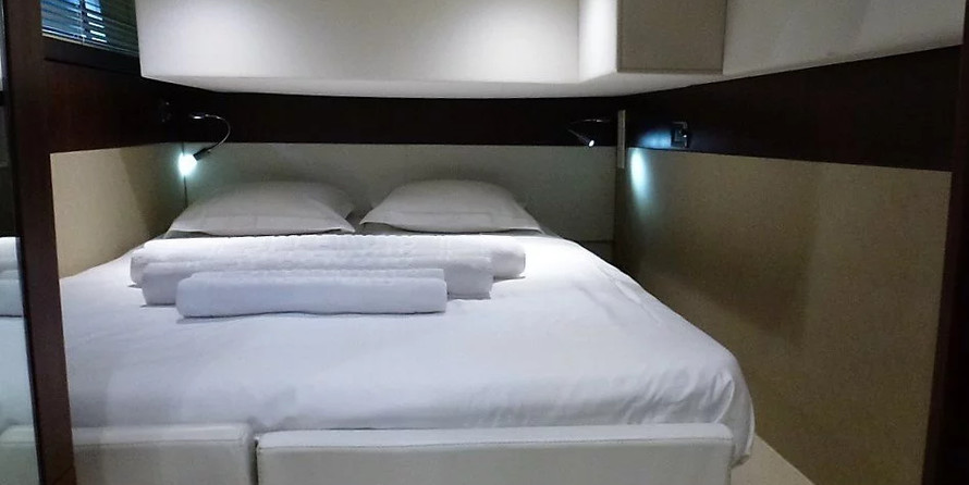 Fairline 42 Squadron