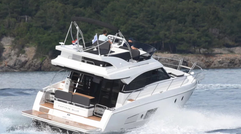 Bavaria Virtess 420 Fly