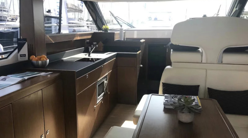 Bavaria Virtess 420 Fly