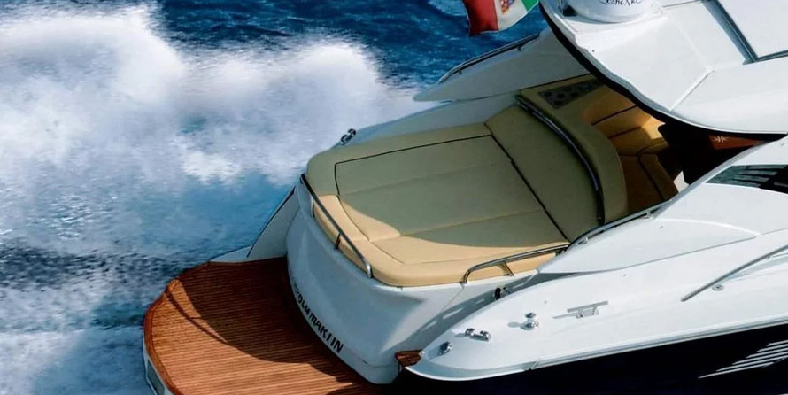 Blu martin 58 feet open