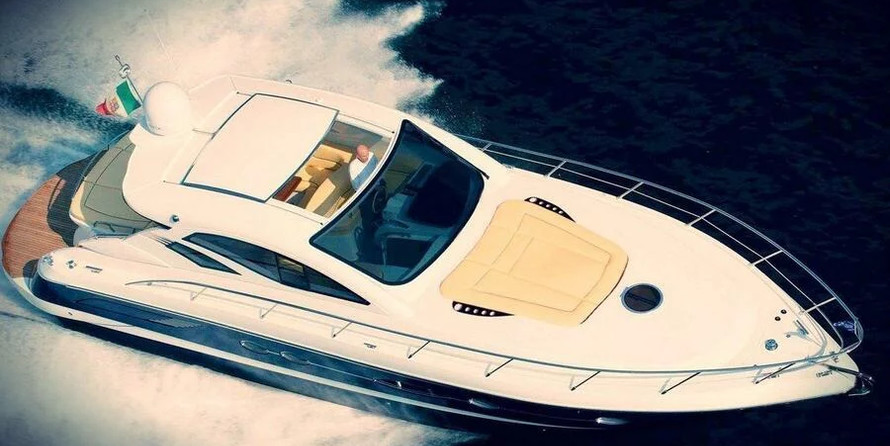 Blu martin 58 feet open