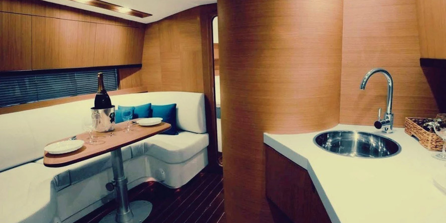 Blu martin 58 feet open