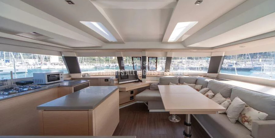 Fountaine Pajot Saba 50