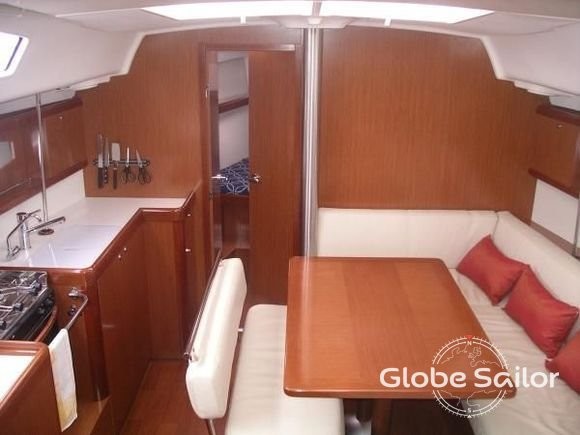 Beneteau Oceanis 40