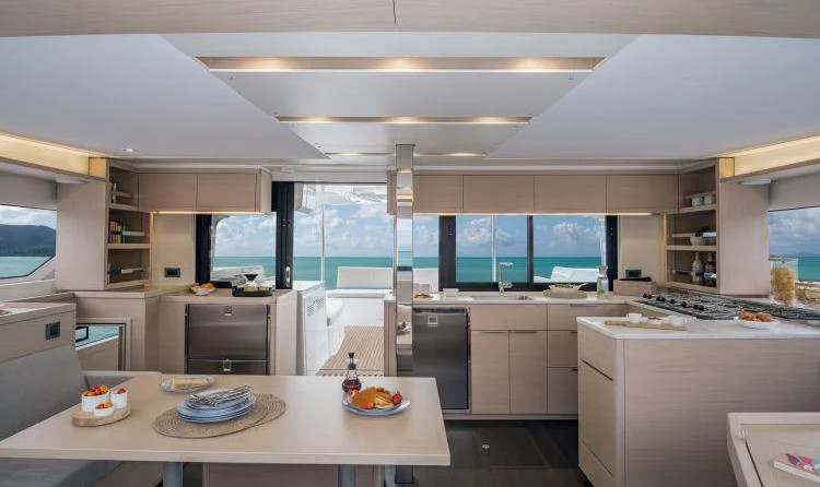 Lagoon 46 - 4 + 2 cab.