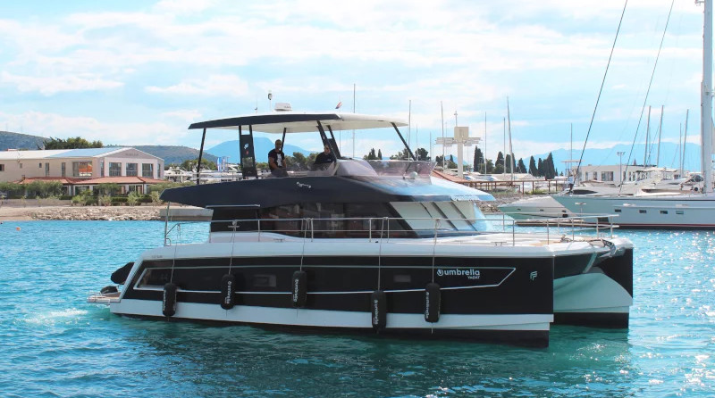 Fountaine Pajot 44