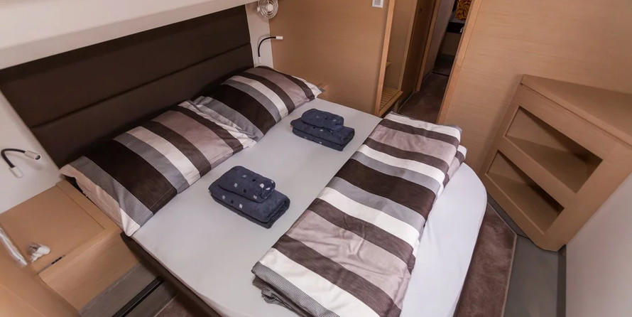 Fountaine Pajot MY 44