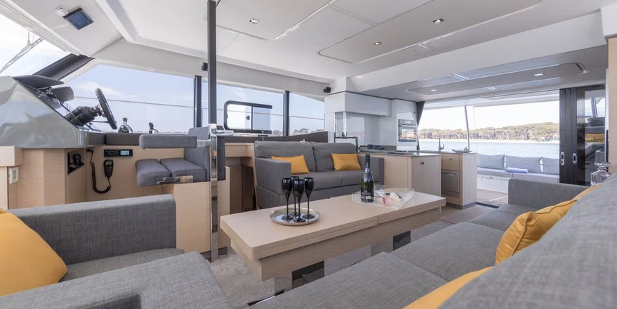 Fountaine Pajot MY 44