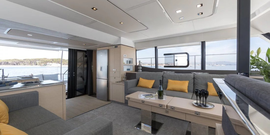 Fountaine Pajot MY 44