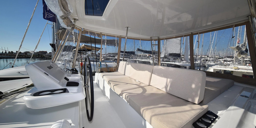 Lagoon 50