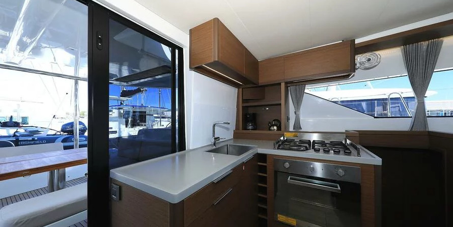 Lagoon 50