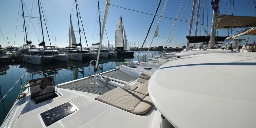Lagoon 50