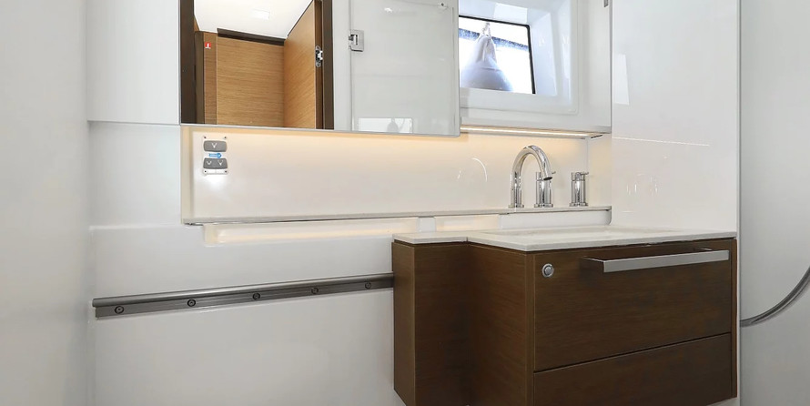 Lagoon 50