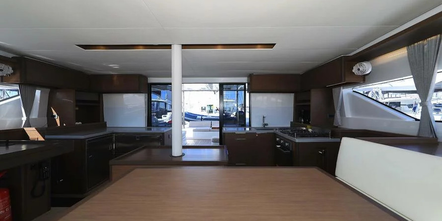 Lagoon 50