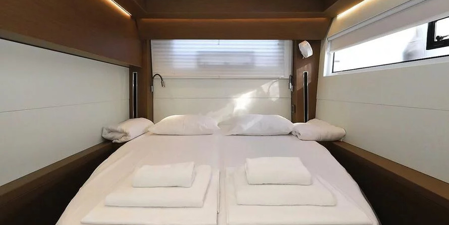 Lagoon 50