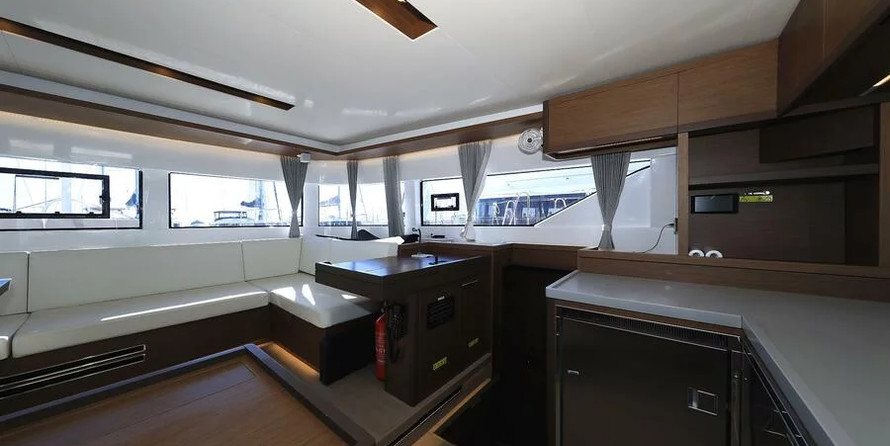 Lagoon 50